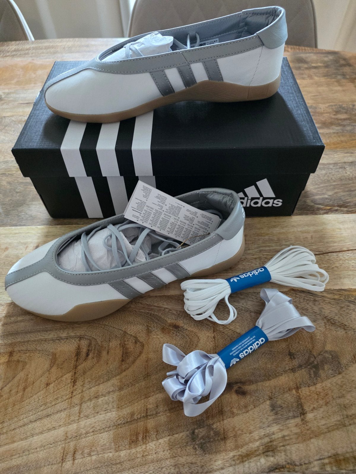 Adidas Ballerina's Wit/Grijs - Maat 40 2/3, Wit, Nieuw, Ballerina's, Verzenden