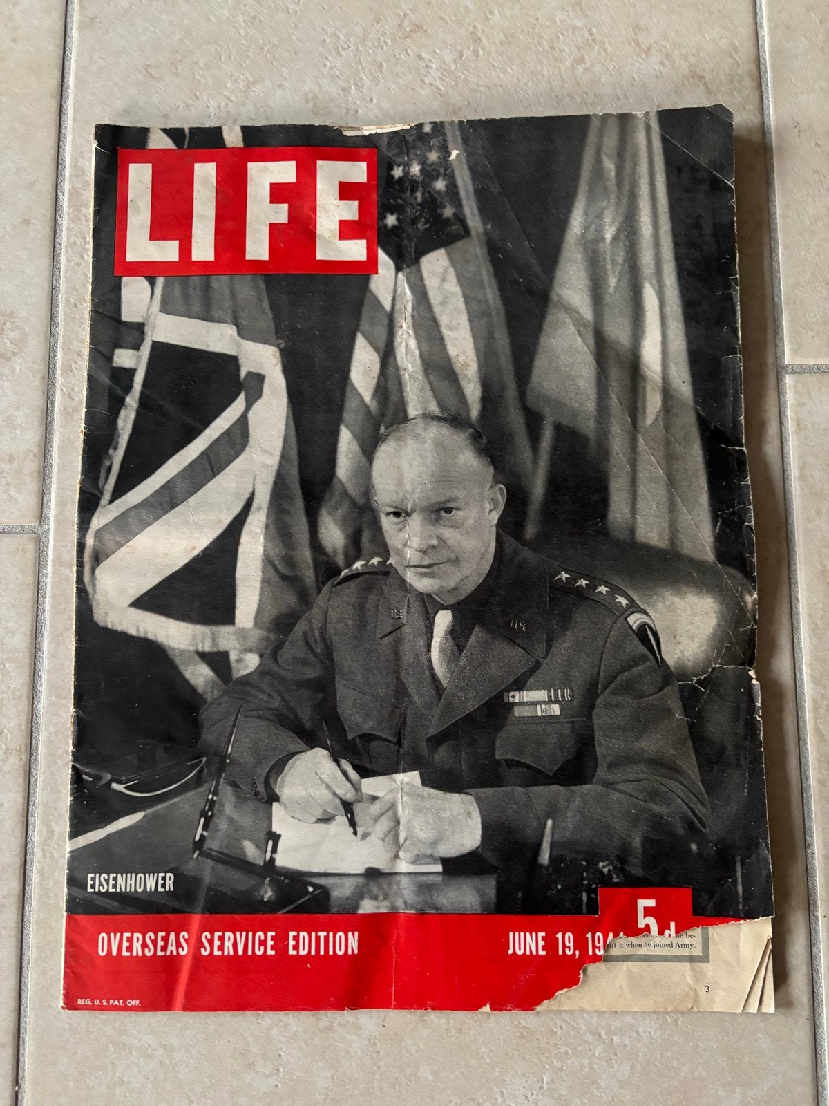 Life magazine 19 juni 1944 - D-Day, Robert Capa (Overseas), Ophalen of Verzenden, Gelezen, Overige typen