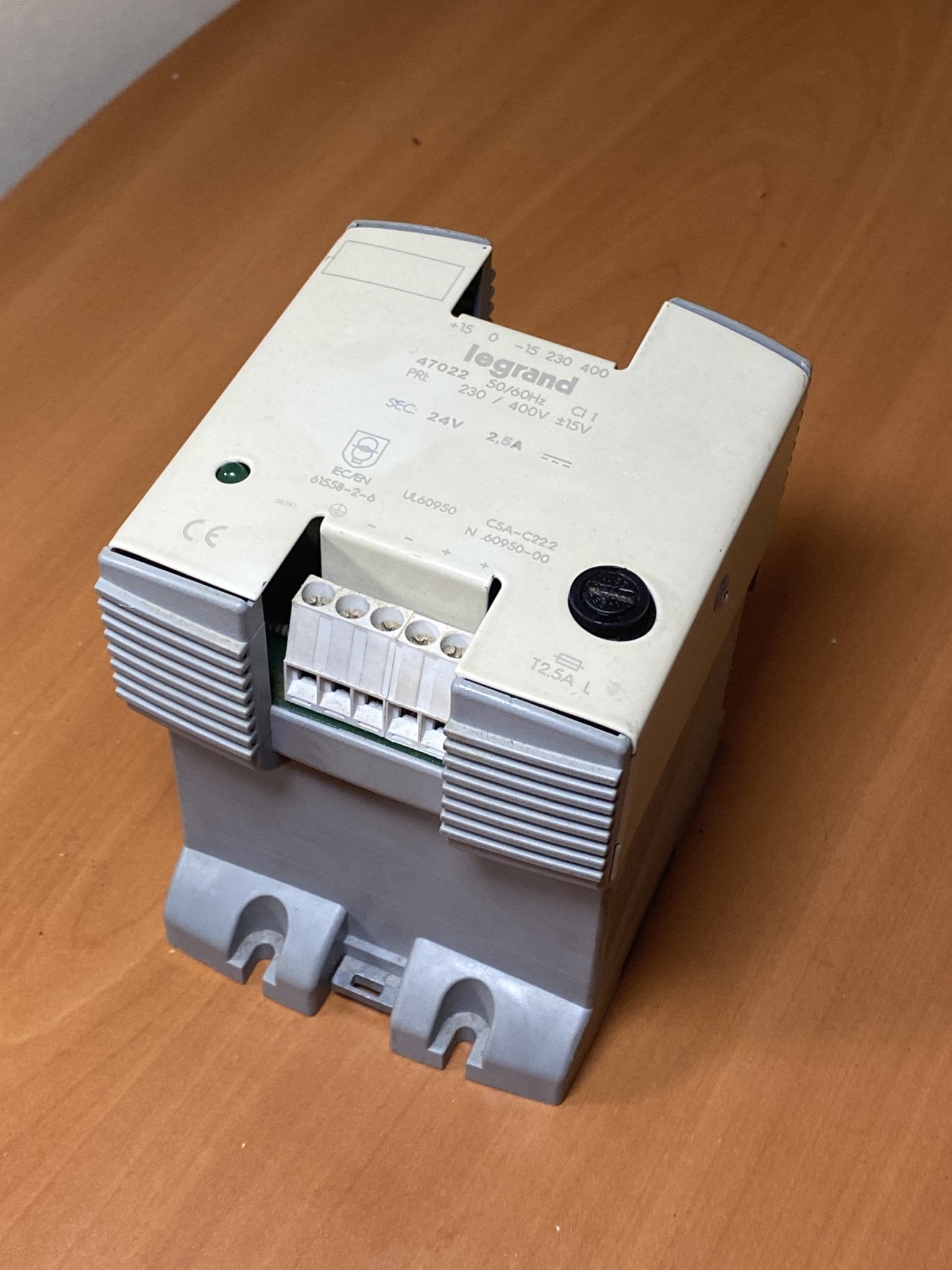 Legrand 47022 - 24v 2.5A Voeding, Hobby en Vrije tijd, Elektronica-componenten, Ophalen of Verzenden