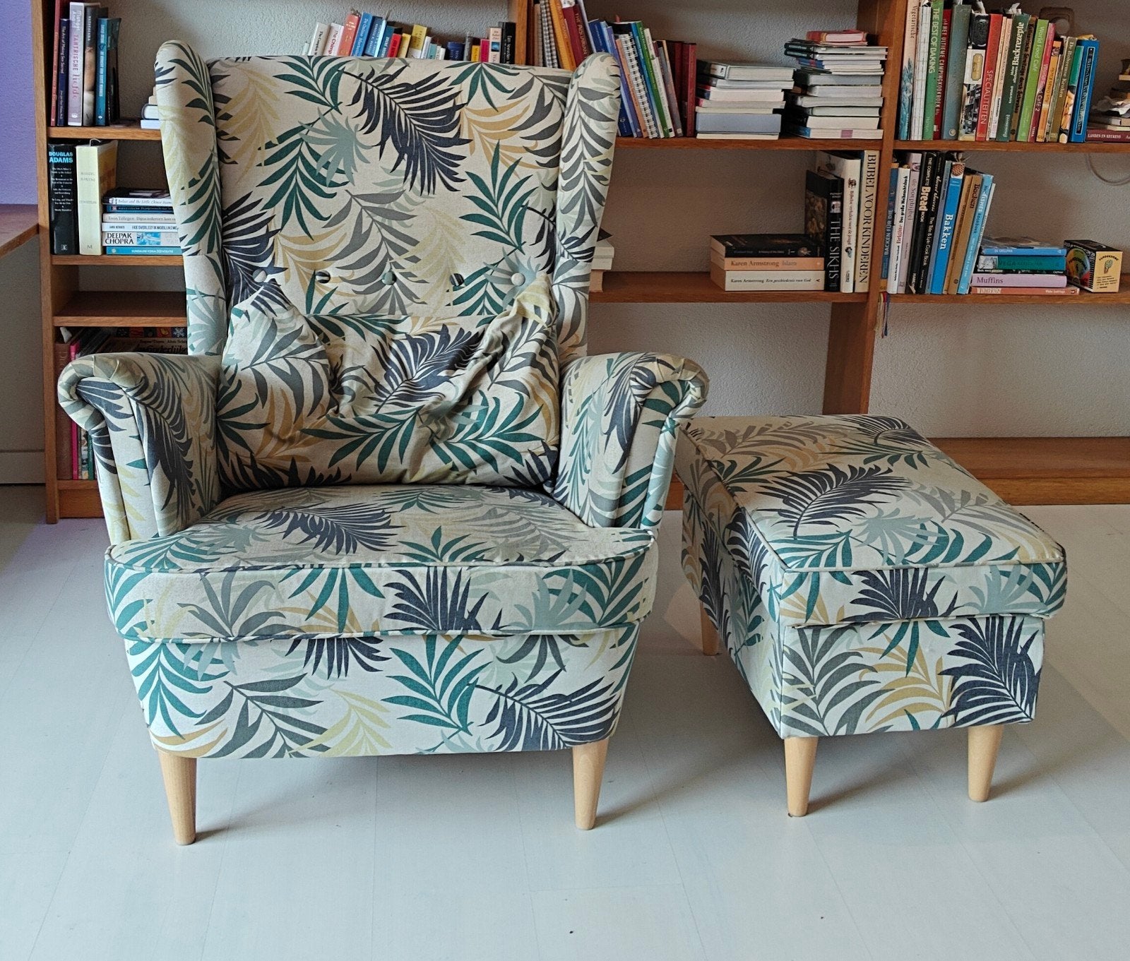 Ikea Strandmon fauteuil + hocker, Huis en Inrichting, Fauteuils, Ophalen, Gebruikt, 75 tot 100 cm, Stof