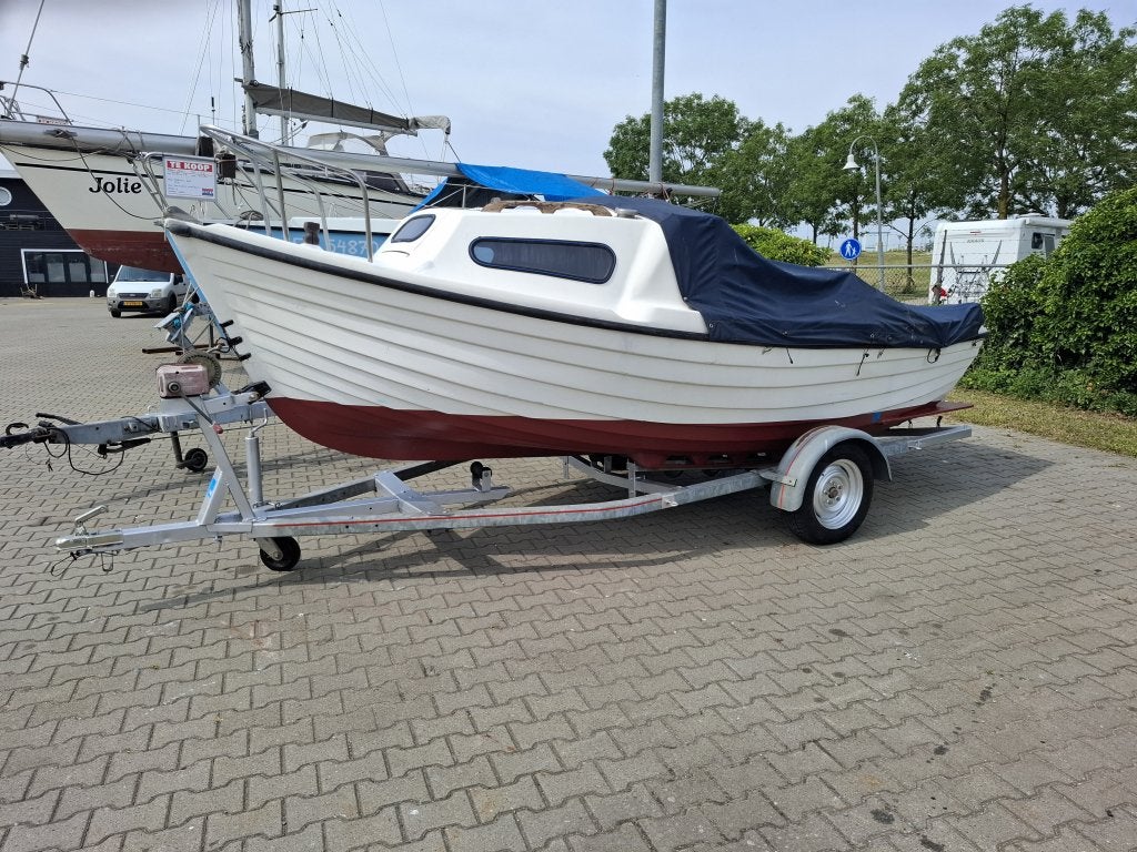 Tourvisboot Engels overnaads, Watersport en Boten, Gebruikt, Overige brandstoffen, 5 m, 2 m