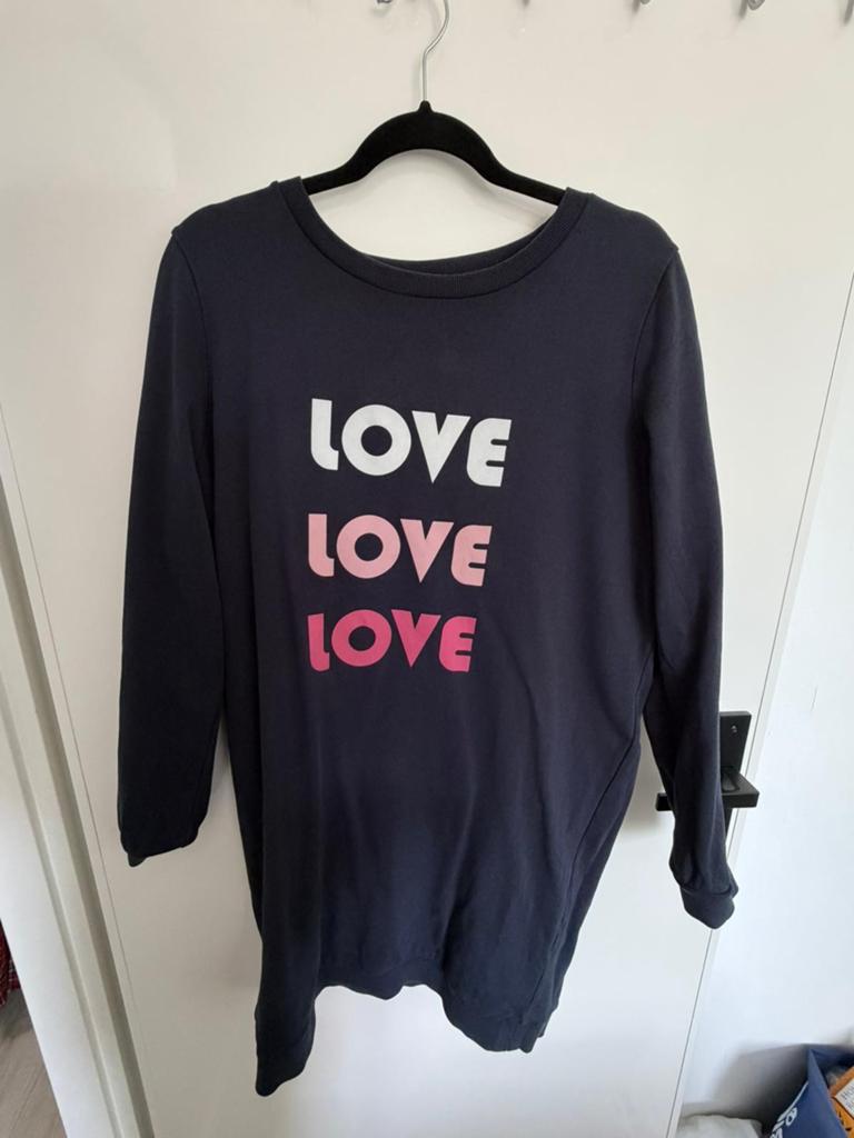 Nikkie 'Love' sweater maat 42 (L), Kleding | Dames, T-shirts, Blauw, Maat 42/44 (L), Ophalen of Verzenden, Nikkie
