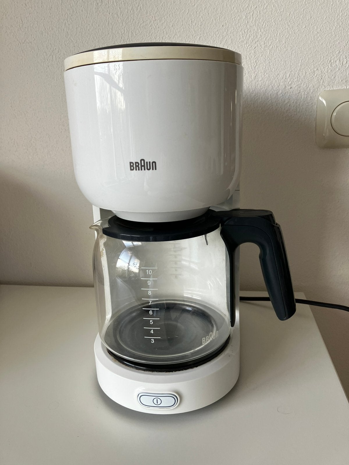 Braun koffiezetapparaat wit, 4 tot 10 kopjes, Ophalen, Gebruikt, Koffiemachine