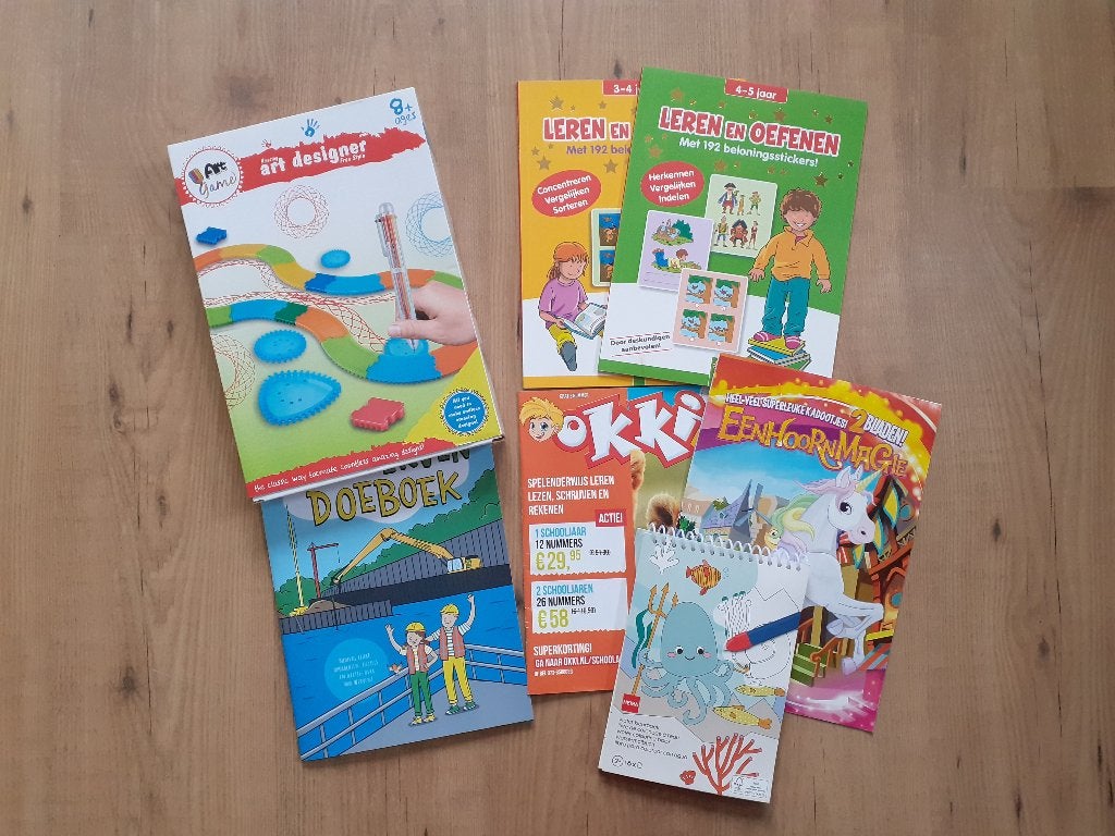 Gratis* tekenpakket met o.a. doe-boeken, Ophalen of Verzenden, Nieuw