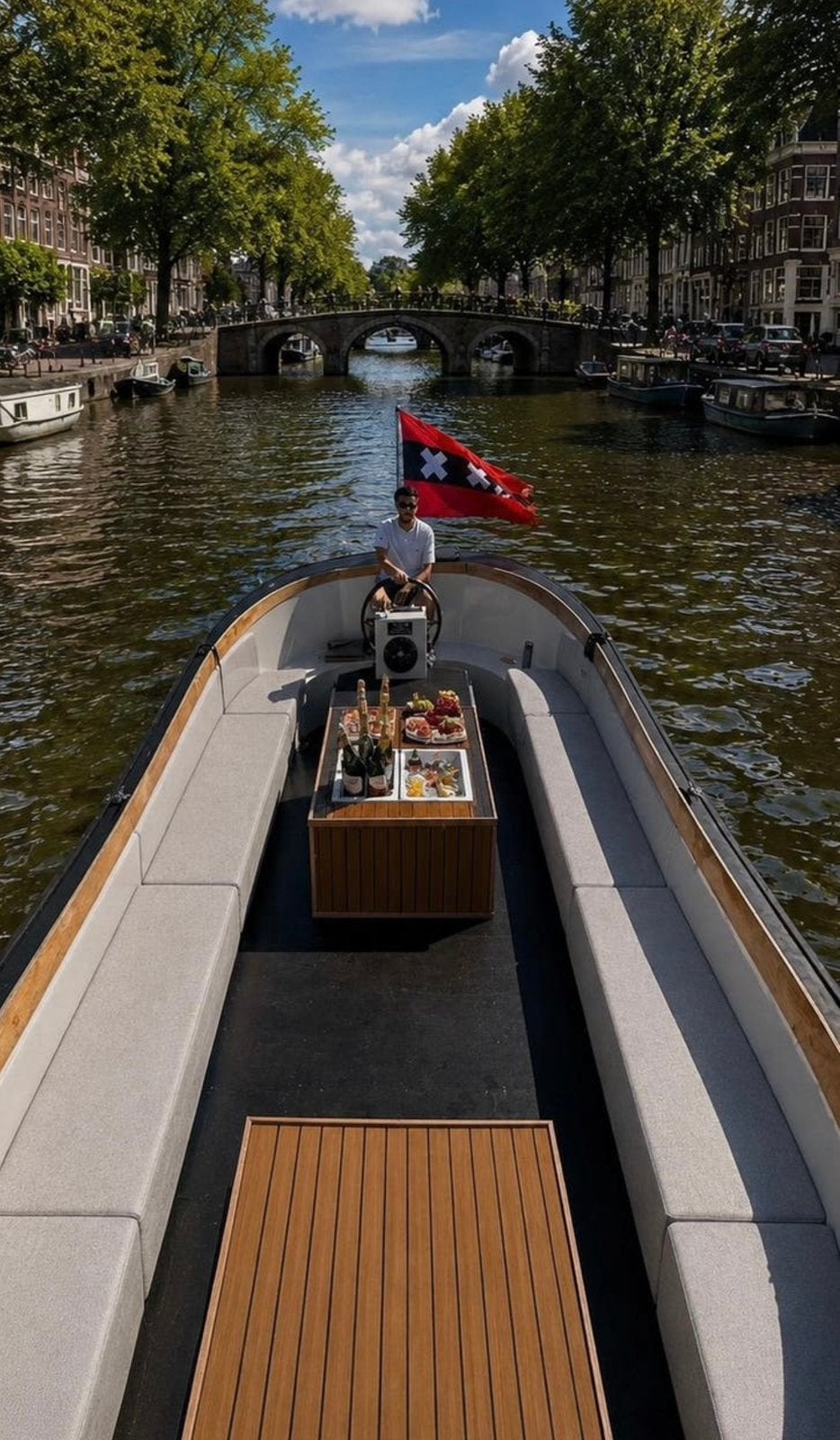 Sloep huren Amsterdam 12 tm 50 personen vanaf €15pp