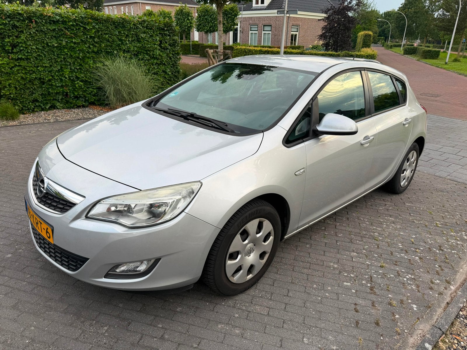 Opel Astra 1.4 74KW 5D 2010 Grijs, Voorwielaandrijving, 4 cilinders, 100 pk, Origineel Nederlands