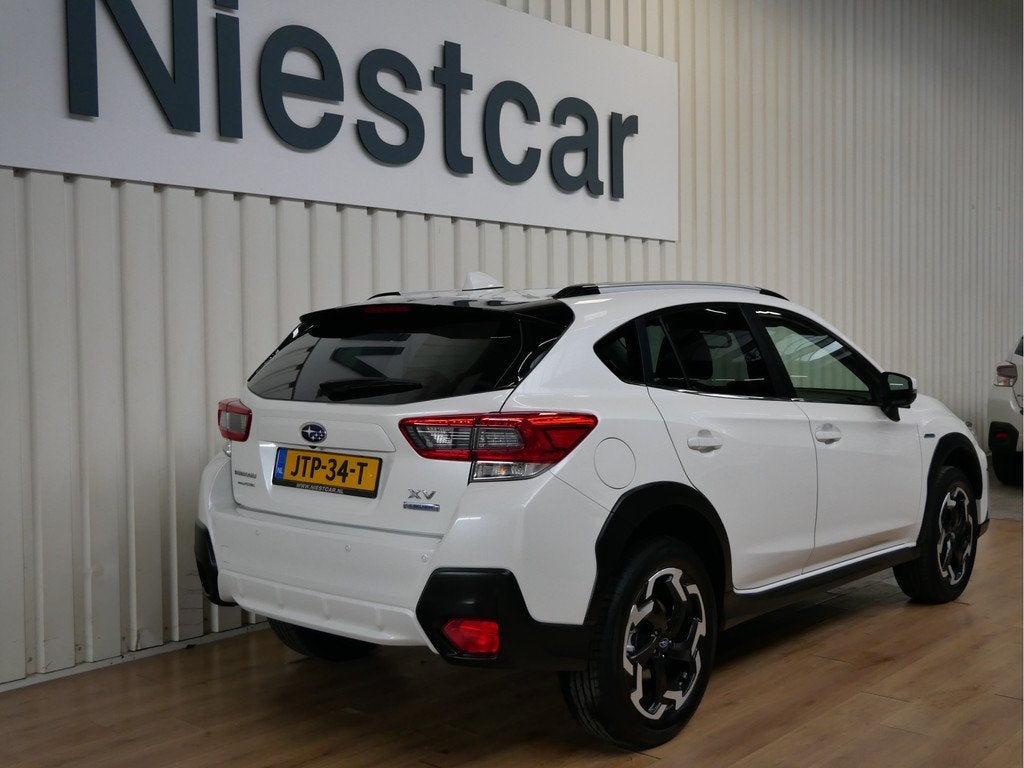 Subaru XV 2.0i e-BOXER Premium (bj 2022, automaat), Auto's, Subaru, 12 maanden, 1528 kg, 4 cilinders, Wit