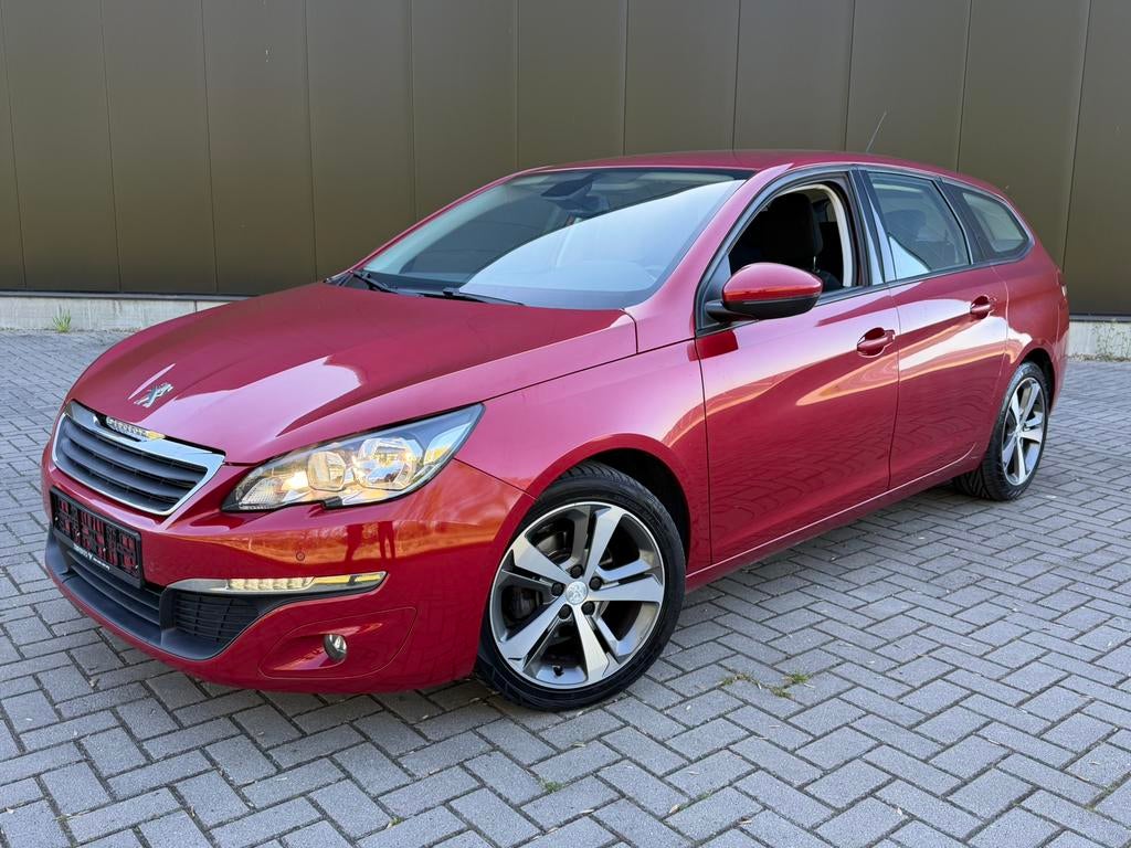 Peugeot 308 07-2015/Camera | Navi/Cruise/Nw Distri, Voorwielaandrijving, Stof, Met garantie (alle), Handgeschakeld