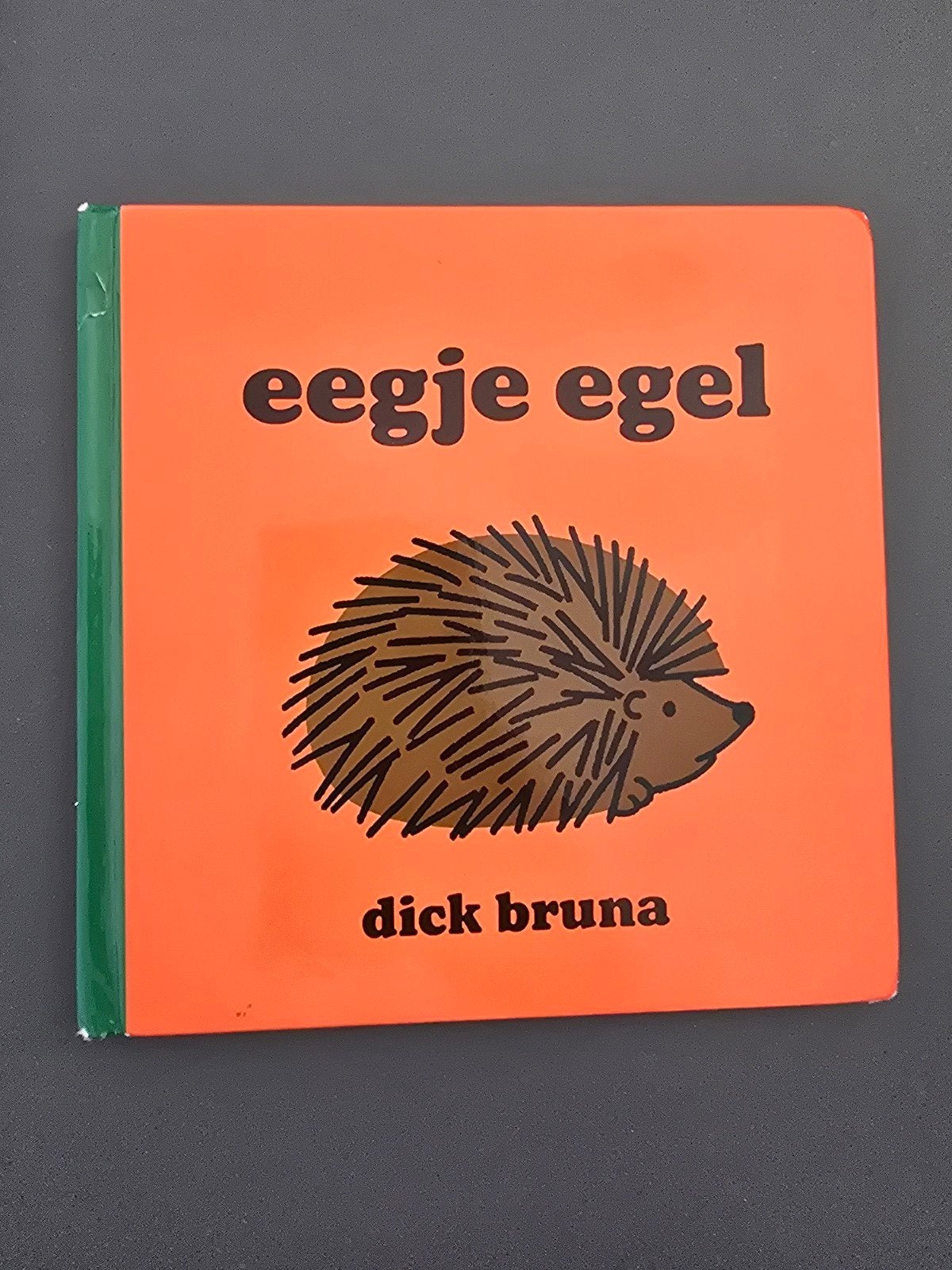 Dick Bruna - Eegje Egel, Gelezen, Fictie algemeen, Ophalen of Verzenden, Dick Bruna