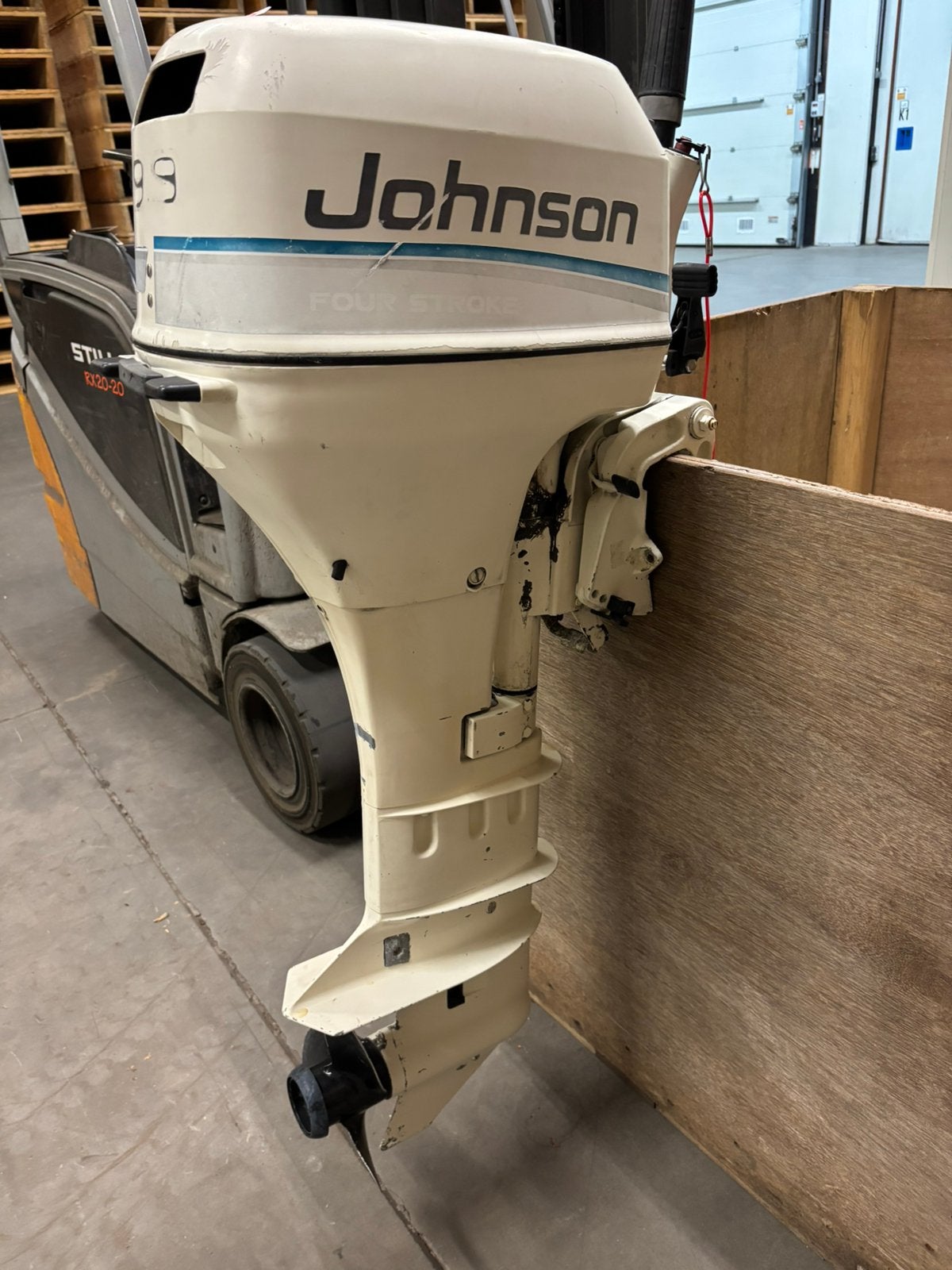 Johnsons 9.9 pk 4 takt buitenboordmotor 2 cilinder, Watersport en Boten, Ophalen, Zo goed als nieuw, Benzine