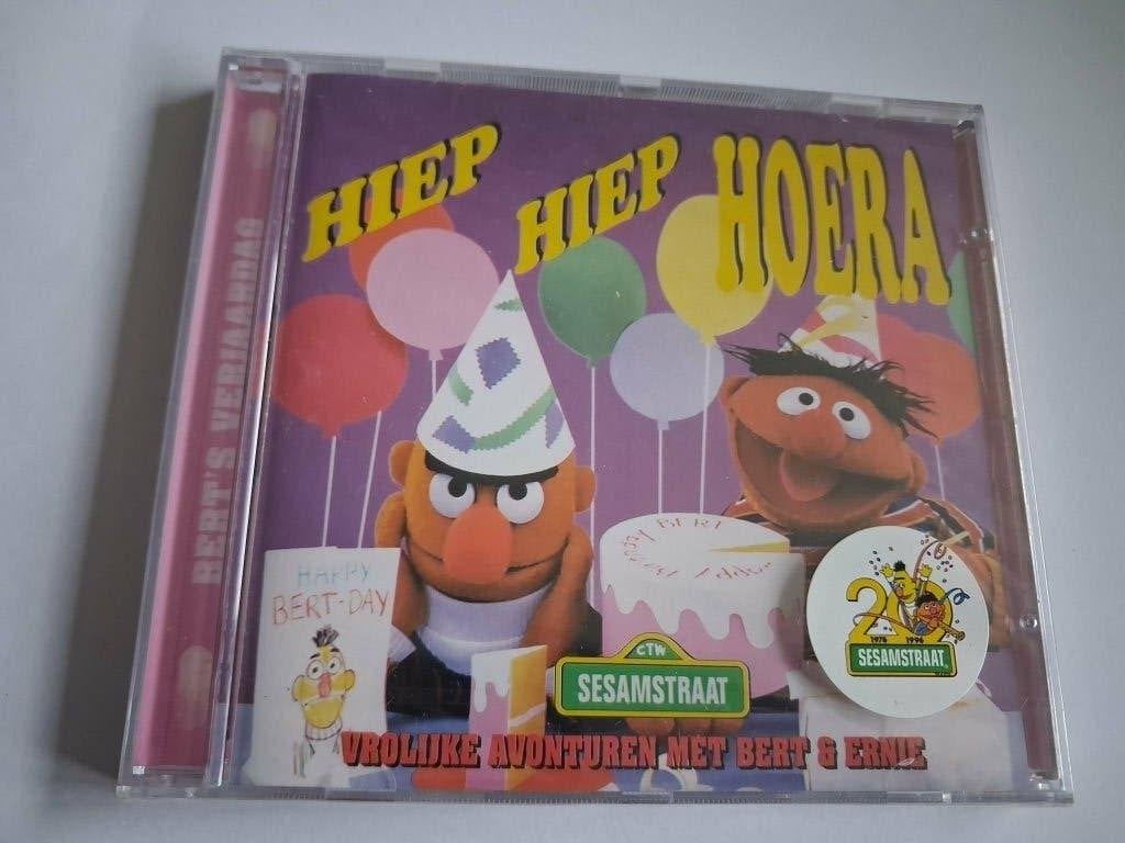 Bert & Ernie - Hiep Hiep Hoera (NIEUW)), Cd's en Dvd's, Cd's | Kinderen en Jeugd, Educatief, 6 tot 9 jaar, Ophalen of Verzenden
