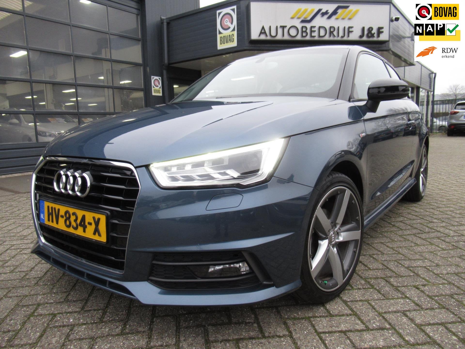 Audi A1 1.0 TFSI Sport / S-Line / NAV / Bluetooth / LED, Auto's, Audi, Voorwielaandrijving, Stof, 95 pk, 23 km/l