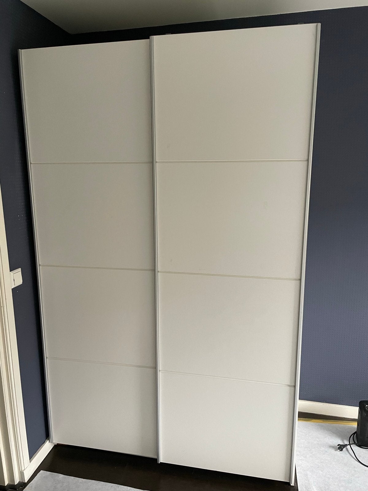 Witte schuifdeurkast - 130x207x64 cm, Ophalen, Gebruikt, 100 tot 150 cm, 200 cm of meer