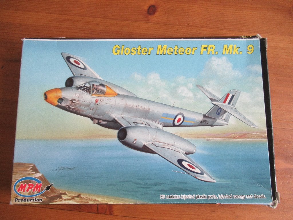 Gloster Meteor FR. Mk.9 (MPM 1/72), Overige merken, 1:72 tot 1:144, Ophalen of Verzenden, Zo goed als nieuw