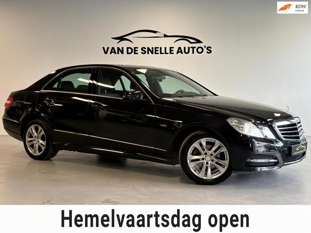 Mercedes-Benz E-klasse 220 CDI Business Class Avantgarde AUT, Auto's, Mercedes-Benz, Automaat, Euro 5, Achterwielaandrijving, Gebruikt