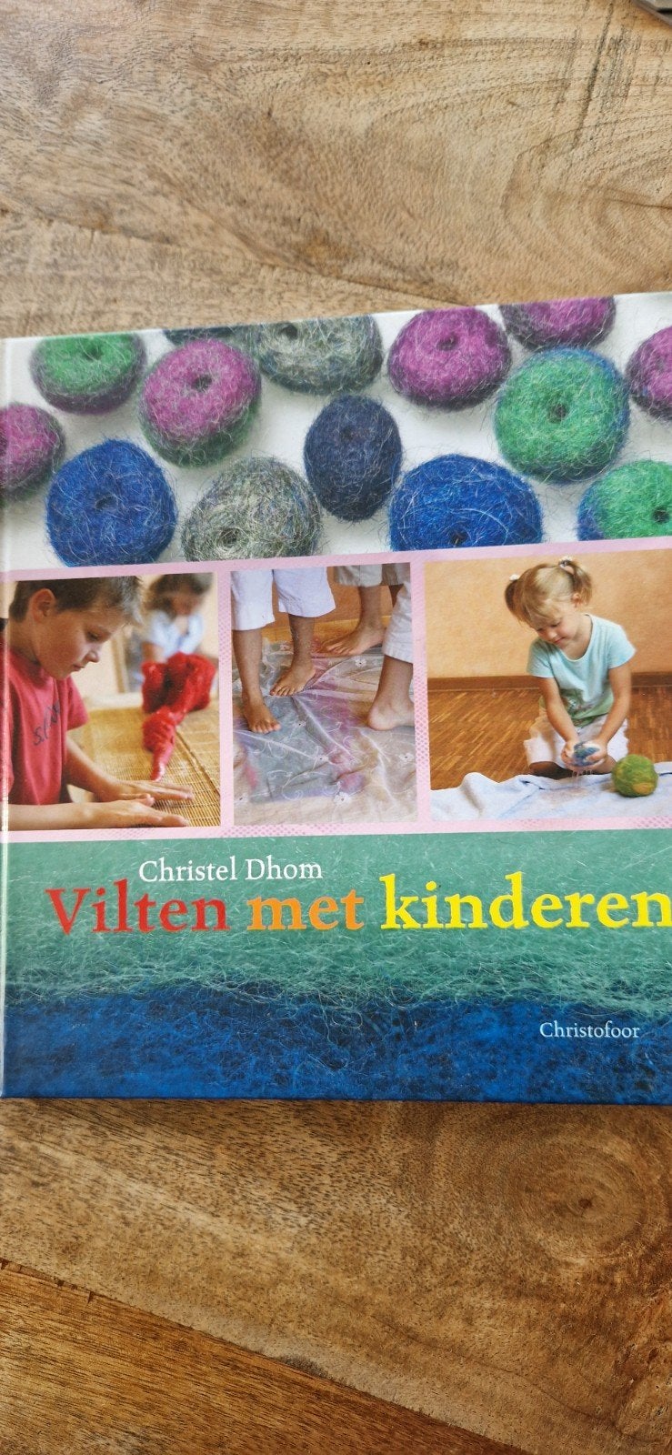 C. Dhom - Vilten met kinderen, C. Dhom, Ophalen of Verzenden, Zo goed als nieuw, Tekenen en Schilderen