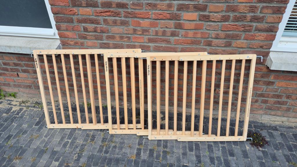 1x traphekje, verstelbaar, hout (2 al verkocht), Kinderen en Baby's, Traphekjes, Ophalen, Hout, 100 tot 115 cm