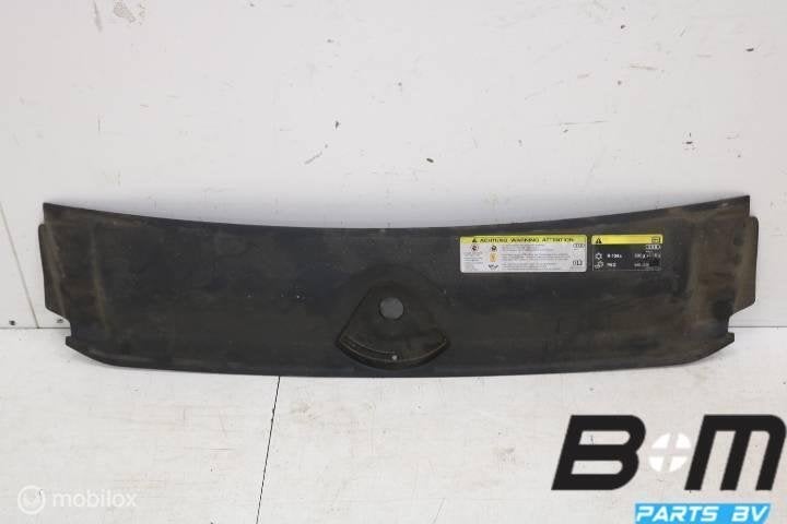 Afdekplaat op voorfront Audi A4 8W 8W0807081, Gebruikt