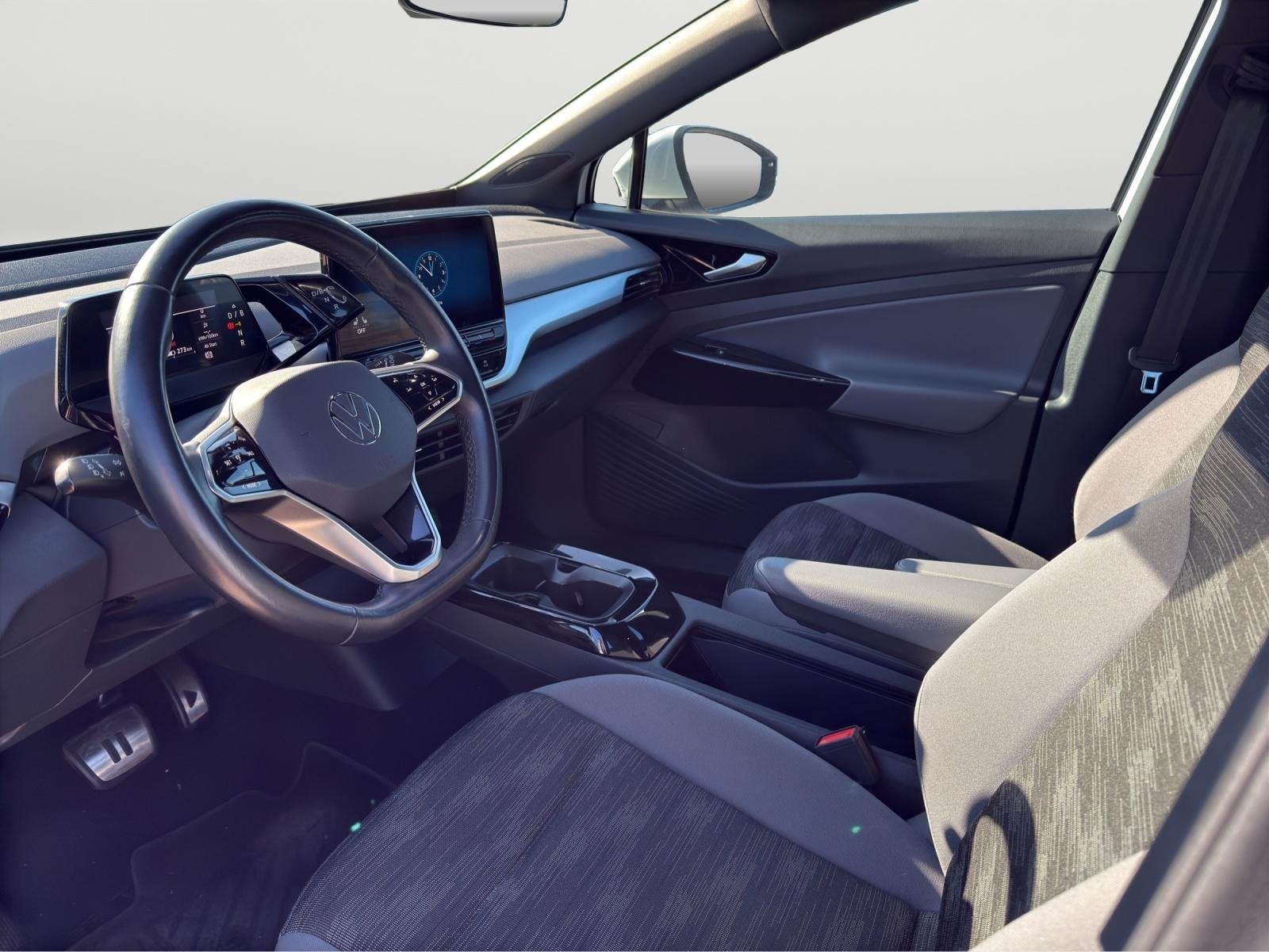 Volkswagen ID.4 77 kWh | Wordt verwacht | Trekhaak | Warmtep, Auto's, Automaat, Gebruikt, Zwart, 528 km