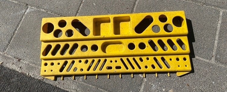 Twee Kunststof gereedschap houders t.e.a.b, Ophalen, Zo goed als nieuw