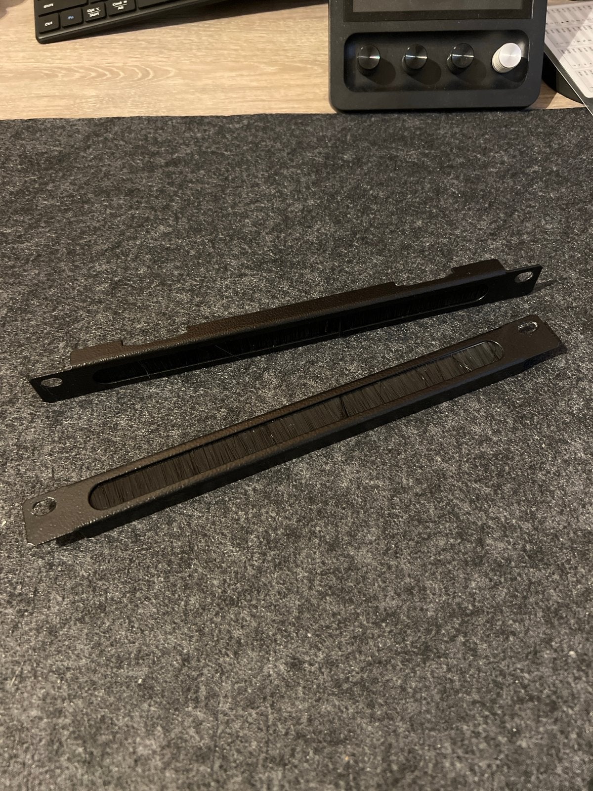 Kabeldoorvoerpaneel met borstel voor serverkast (2 stuks), Ophalen of Verzenden, Nieuw