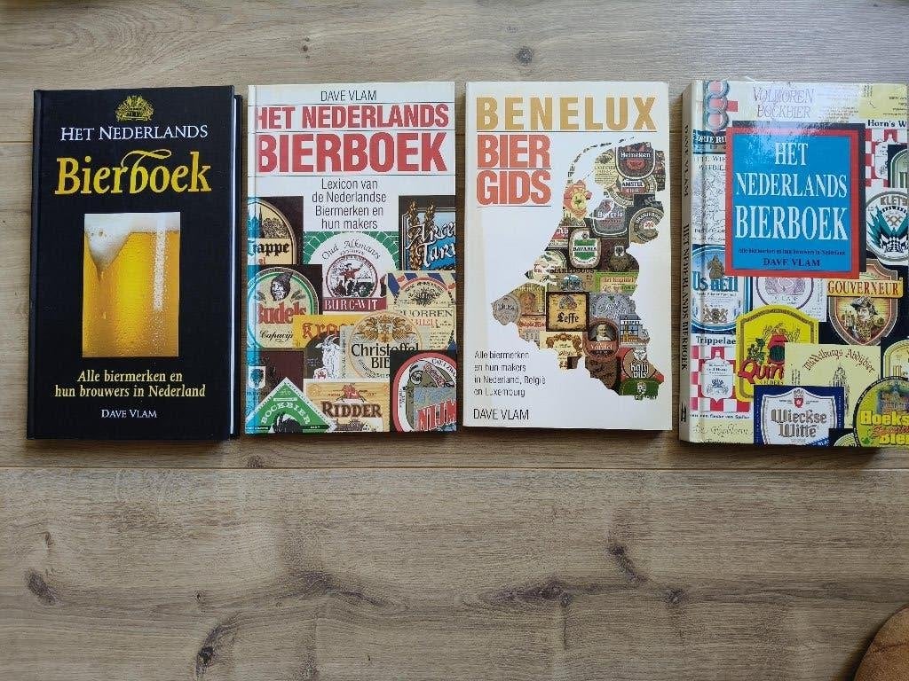 Bierboeken (2/5) -  Nederlands, Verzamelen, Ophalen, Zo goed als nieuw, Overige typen, Overige merken