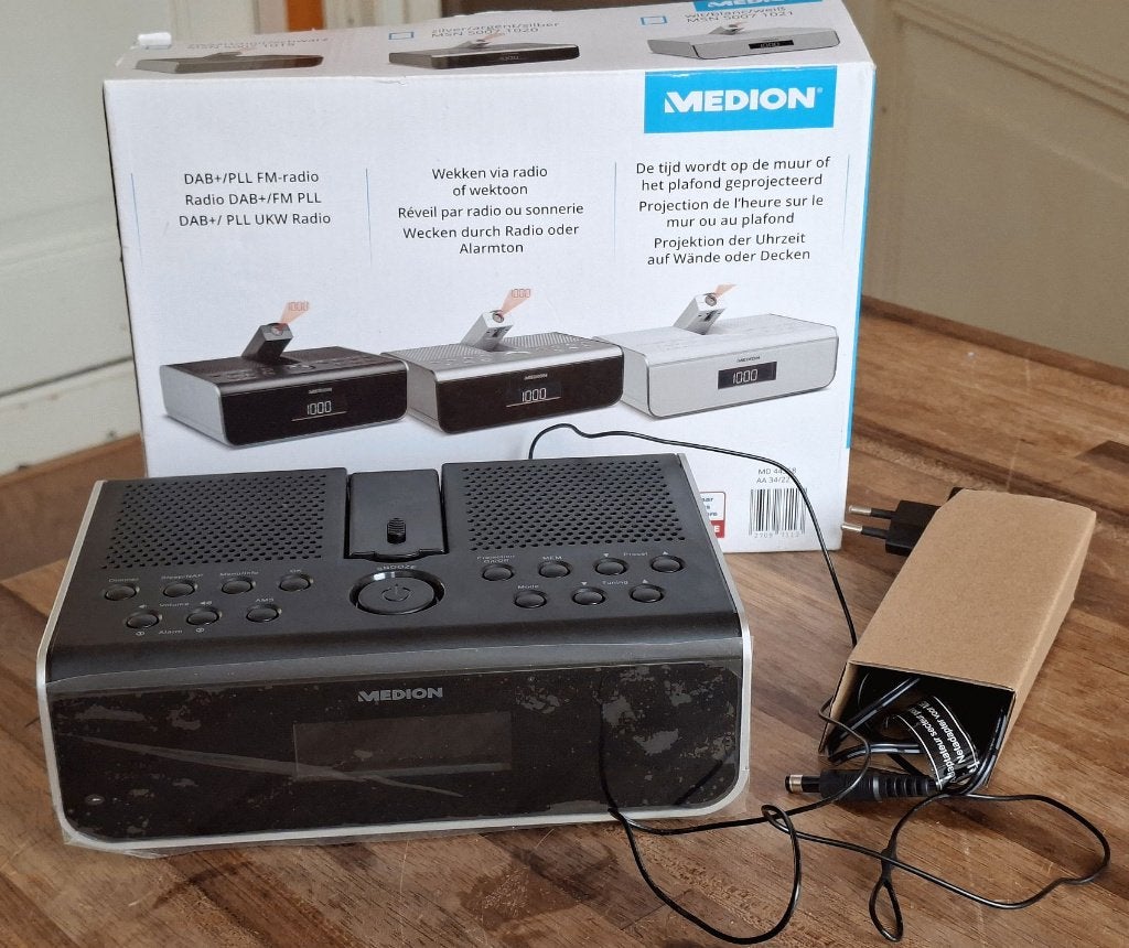 Medion DAB+/PLL/FM wekkerradio, Ophalen, Nieuw, Digitaal