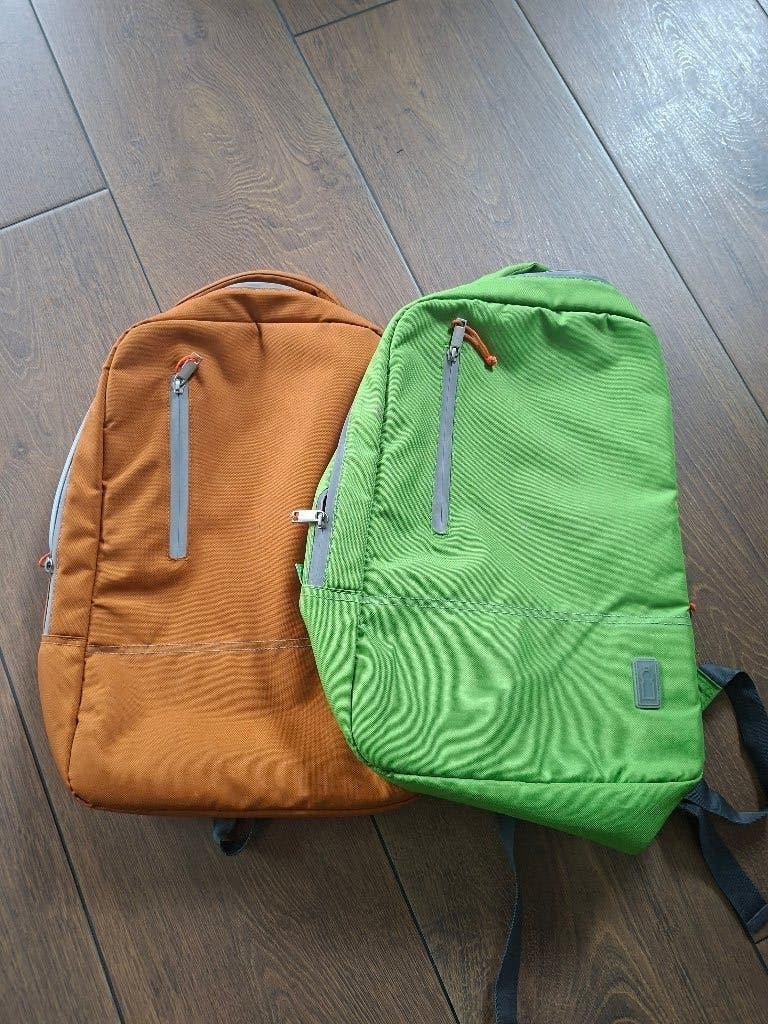 2 x. rugtas. Oranje en groen. Nieuw vd postcodeloterij., Overige merken, 25 tot 40 cm, Nieuw, Ophalen of Verzenden