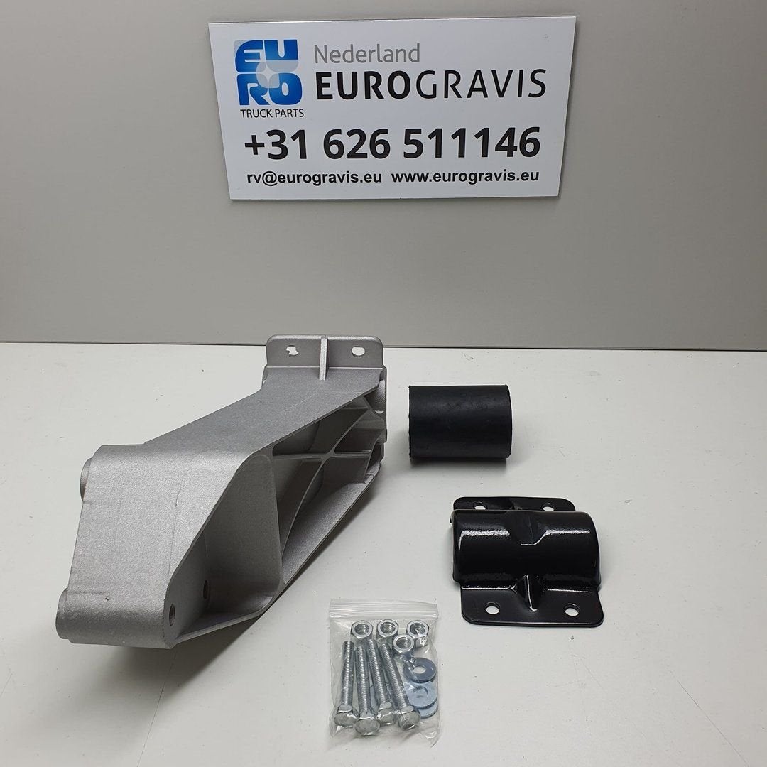 DAF 95/105/106XF STEUN,SPATSCHERM ACHTER ZONDER BUIS L=R 137, Auto-onderdelen, Carrosserie en Plaatwerk, -, -, Nieuw