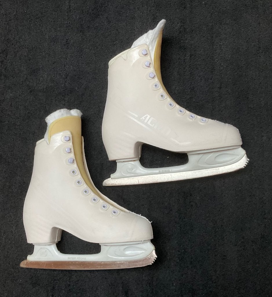 Mooie witte ACRO schaatsen maat 34, Sport en Fitness, Zo goed als nieuw, Kunstschaatsen, Ophalen, Overige merken