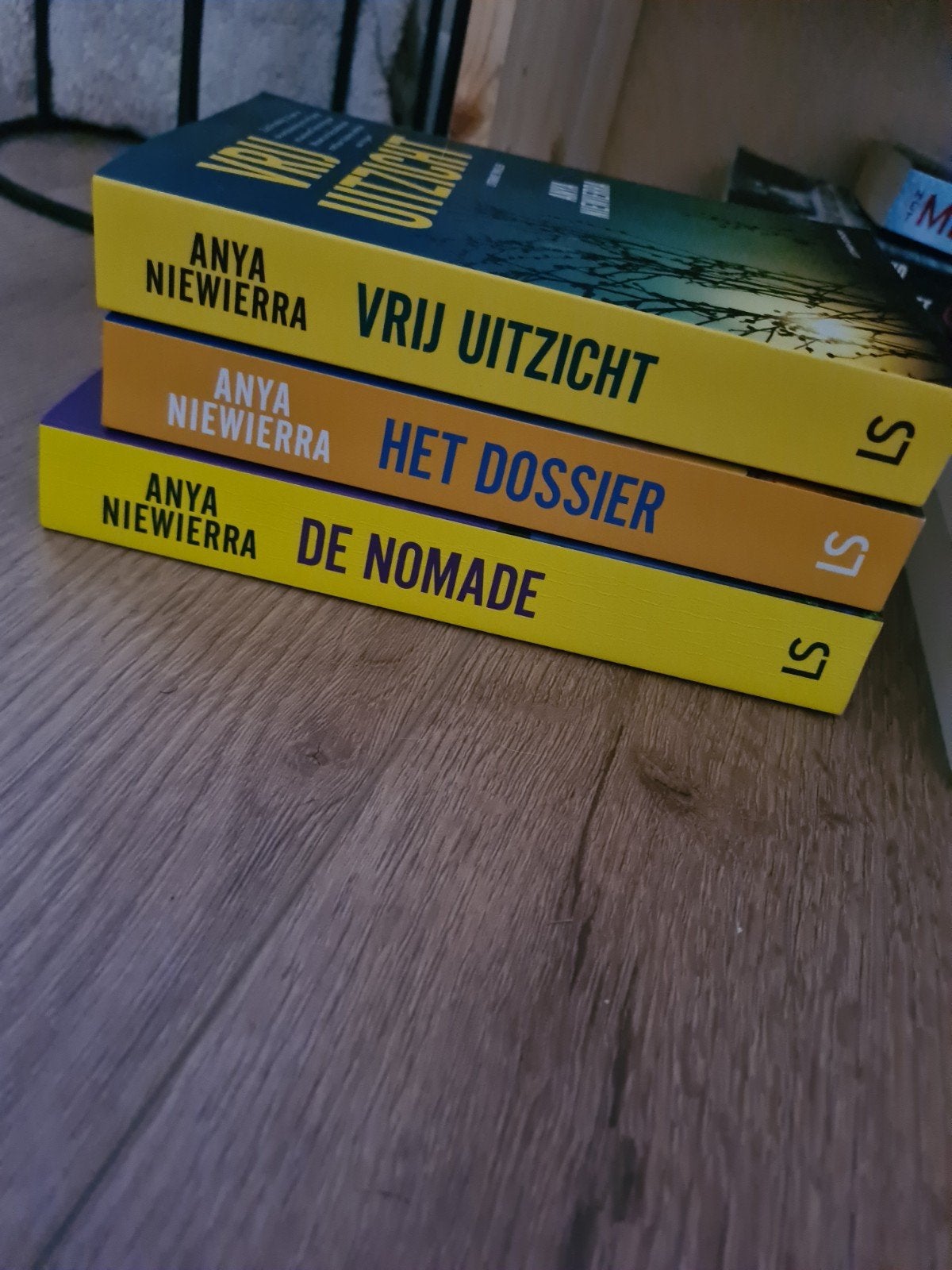 diverse thrillers en romans, Boeken, Thrillers, Gelezen, Ophalen of Verzenden