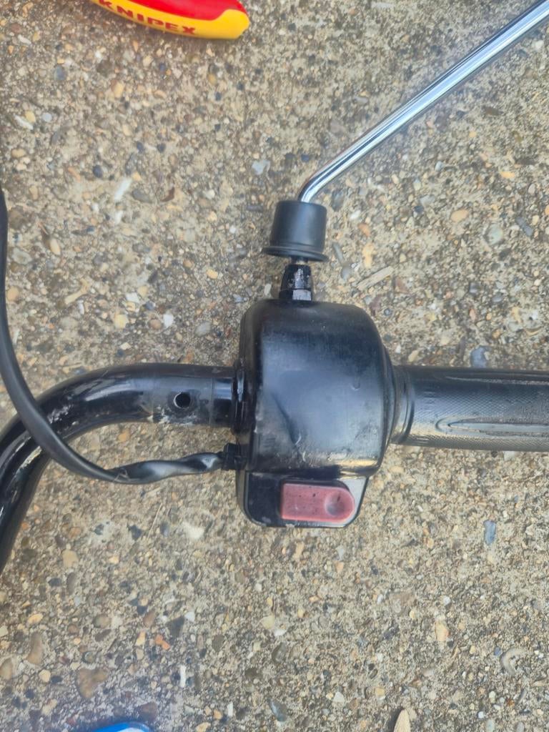 Stuurschakelaar en remhendels sym mio 50i, Fietsen en Brommers, Ophalen of Verzenden, Gebruikt, Overige typen, SYM