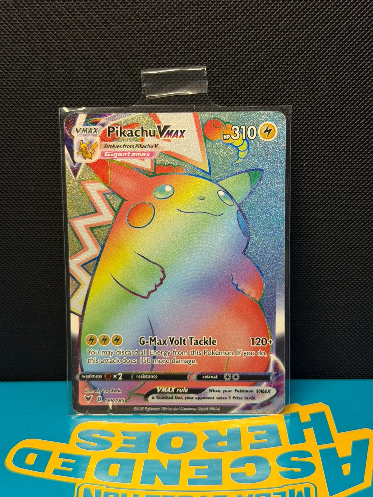 Pikachu VMAX (188/185) Rainbow Rare - Played staat, Hobby en Vrije tijd, Verzamelkaartspellen | Pokémon, Ophalen of Verzenden