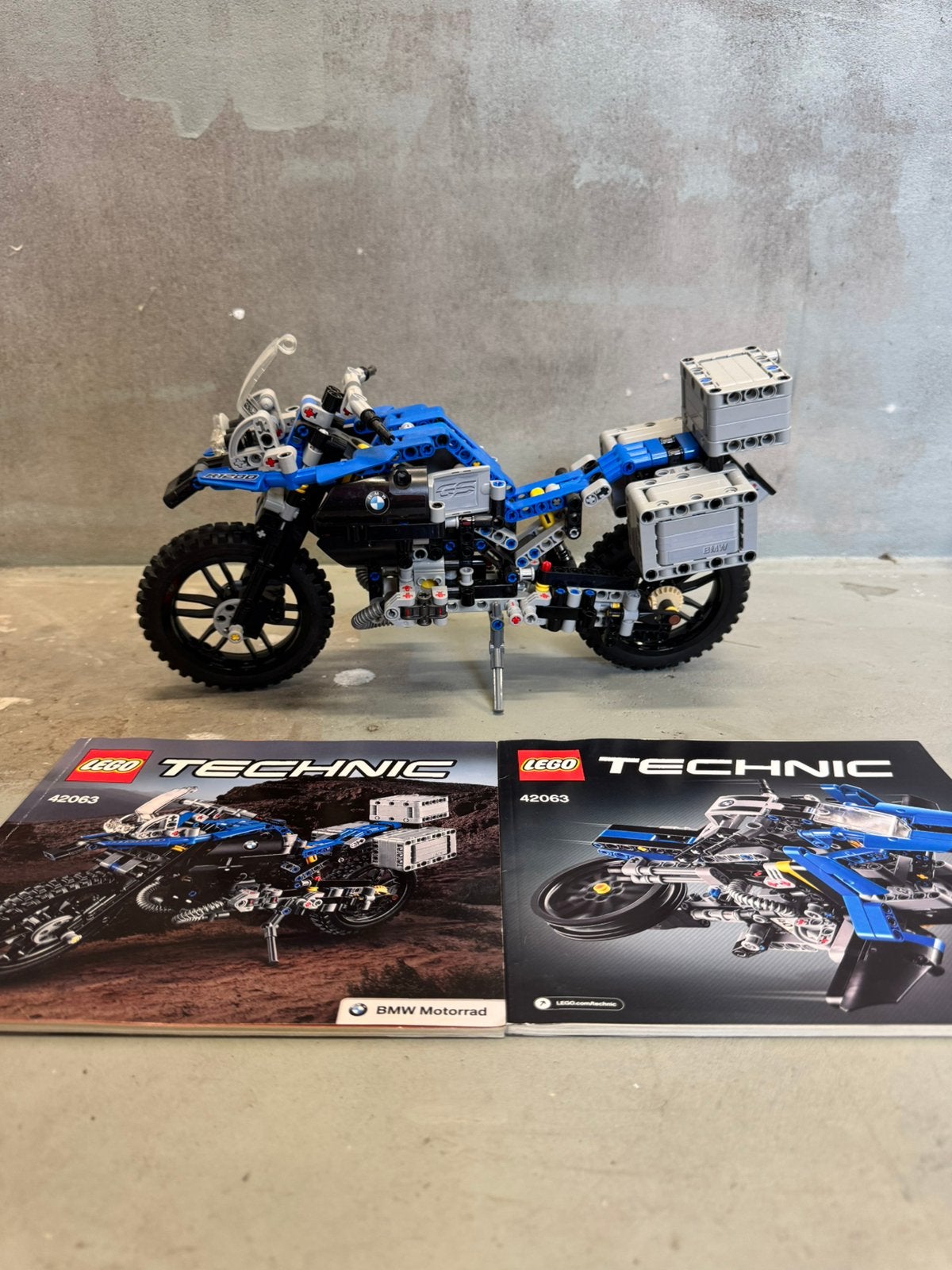 Lego Technic BMW R 1200 GS Adventure (42063), Lego, Compleet, Ophalen of Verzenden, Zo goed als nieuw