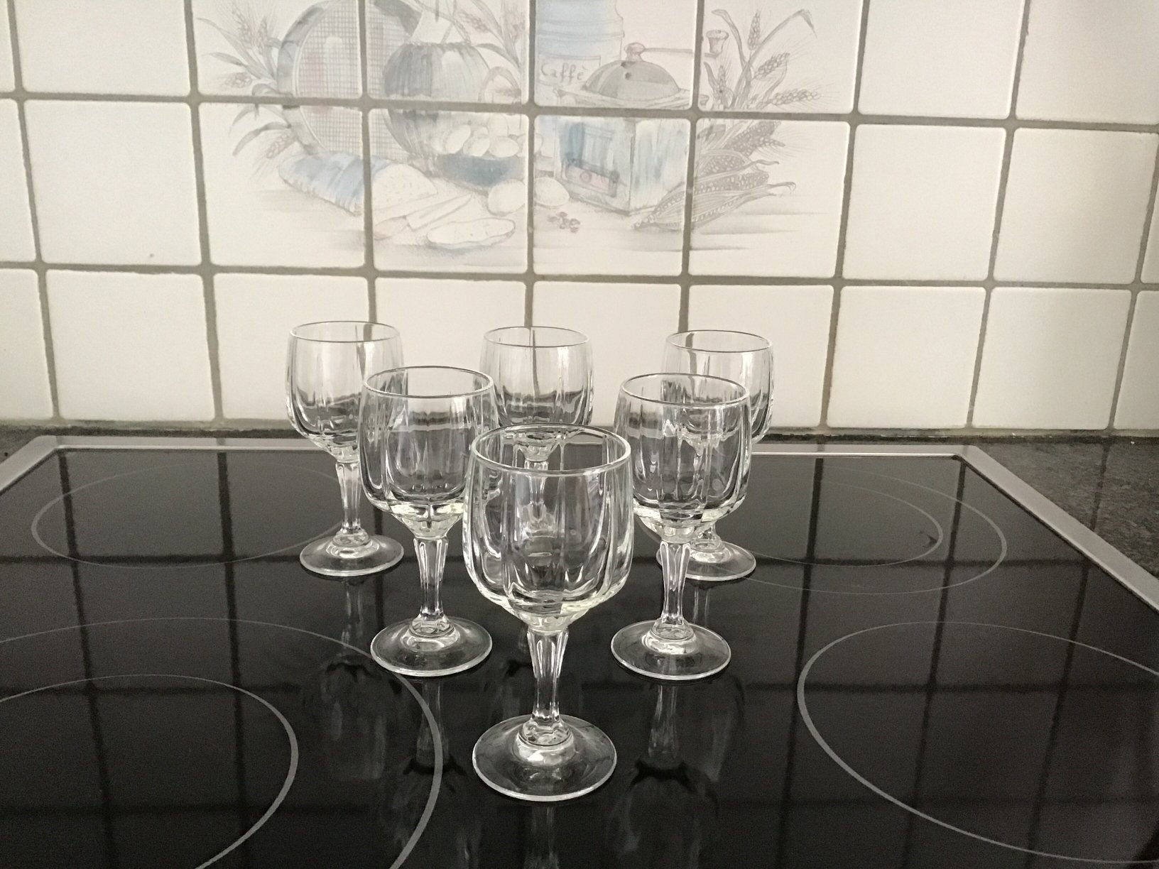 6 Vintage geslepen borrel of likeur glaasjes, in nieuwstaat., Ophalen of Verzenden, Zo goed als nieuw, Borrel- of Shotglas