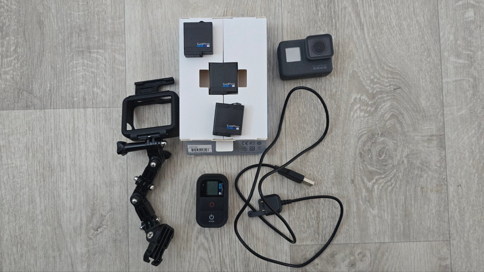 GoPro Hero 5 Black met 3 batterijen en afstb, Audio, Tv en Foto, Actiecamera's, Ophalen of Verzenden, Gebruikt, GoPro