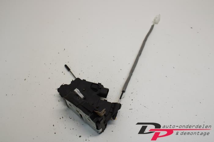 Deurslot Mechaniek 4Deurs rechts-voor van een BMW 3-Serie, Gebruikt, -, -, Ophalen of Verzenden