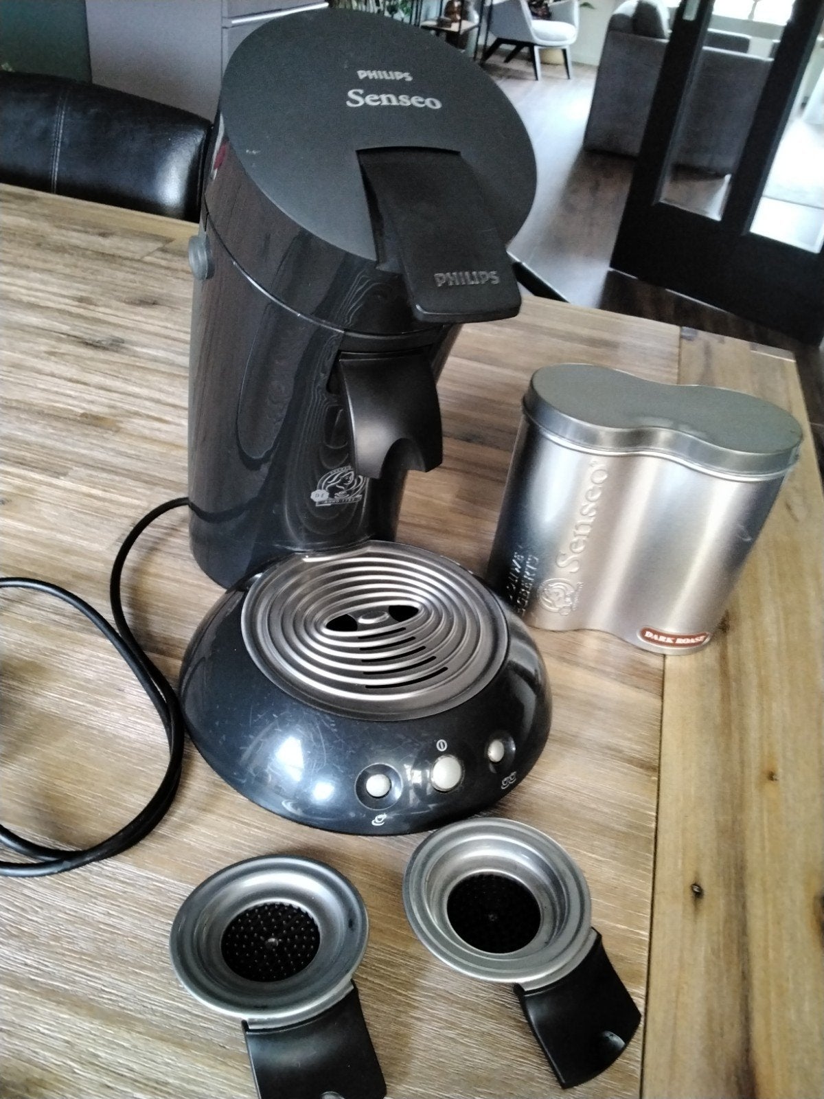 Philips Senseo Koffiezetapparaat met accessoires, Witgoed en Apparatuur, Koffiezetapparaten, Koffiepads en cups, Gebruikt, Koffiemachine
