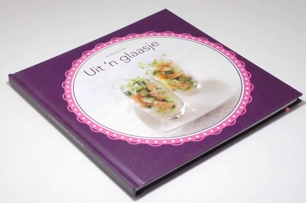 Uit 'n glaasje - Xenos kookboek (2011), Verzenden, Zo goed als nieuw, Vegetarisch