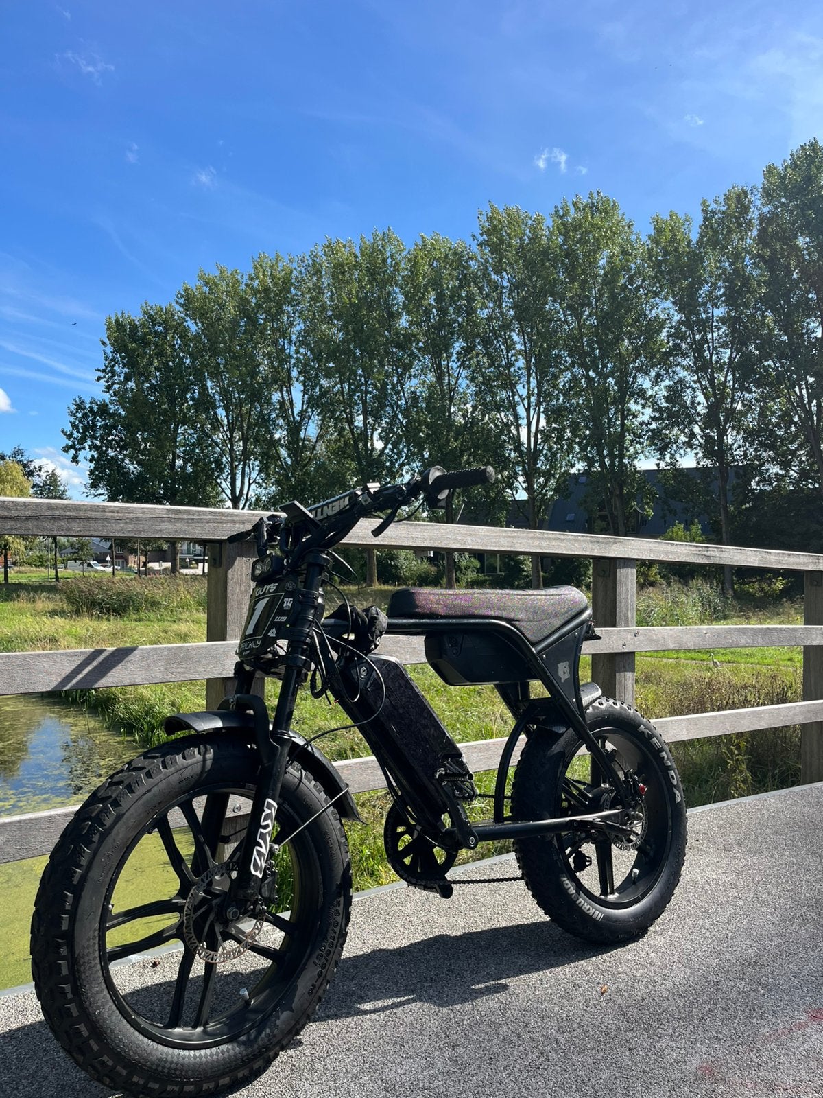 V8 2 accus, 59 cm of meer, Ophalen, Gebruikt, Overige merken