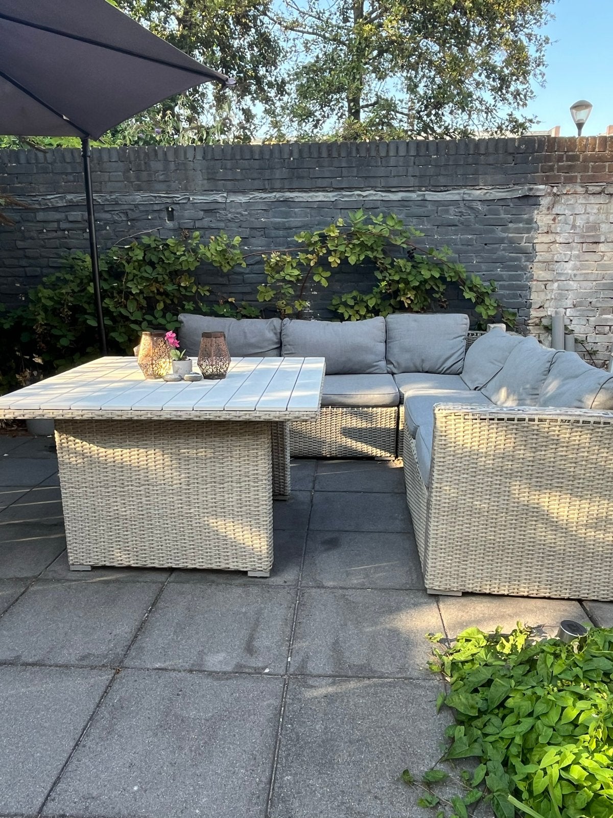 Wicker Loungeset met Tafel en Kussens - Gebruikt, Ophalen, Gebruikt, Meer dan 8 zitplaatsen, Loungeset