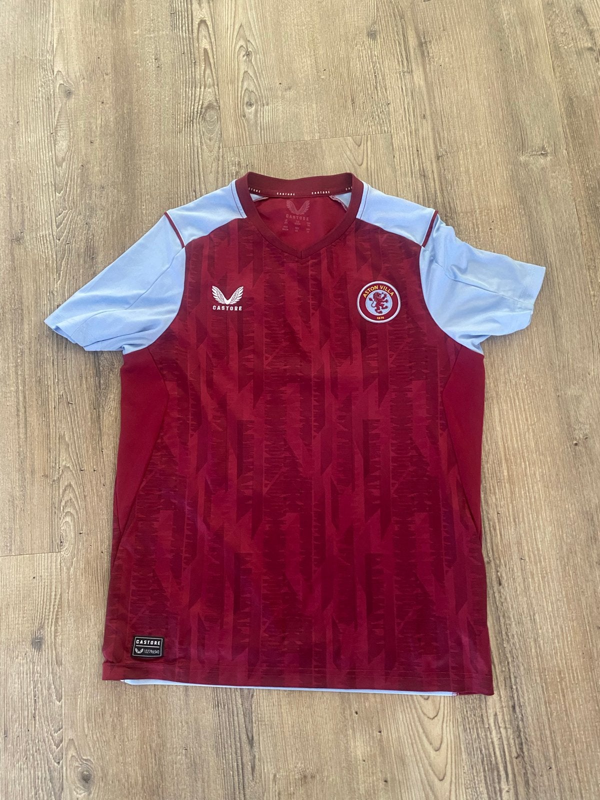 Aston Villa thuisshirt 2023/2024 - Maat 164, Ophalen of Verzenden, Zo goed als nieuw, Jongen of Meisje, Shirt of Longsleeve