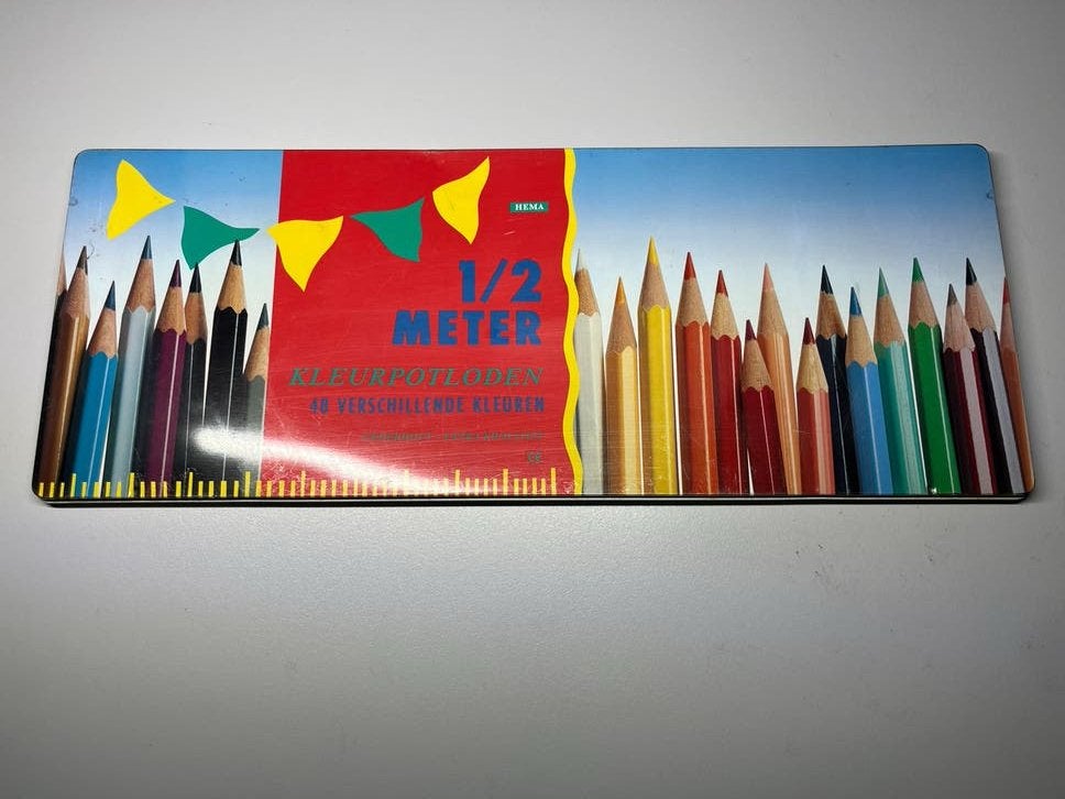 Hema Kleurpotloden in blik - 1/2 meter, weinig gebruikt, Ophalen of Verzenden, Zo goed als nieuw, Potlood of Stift