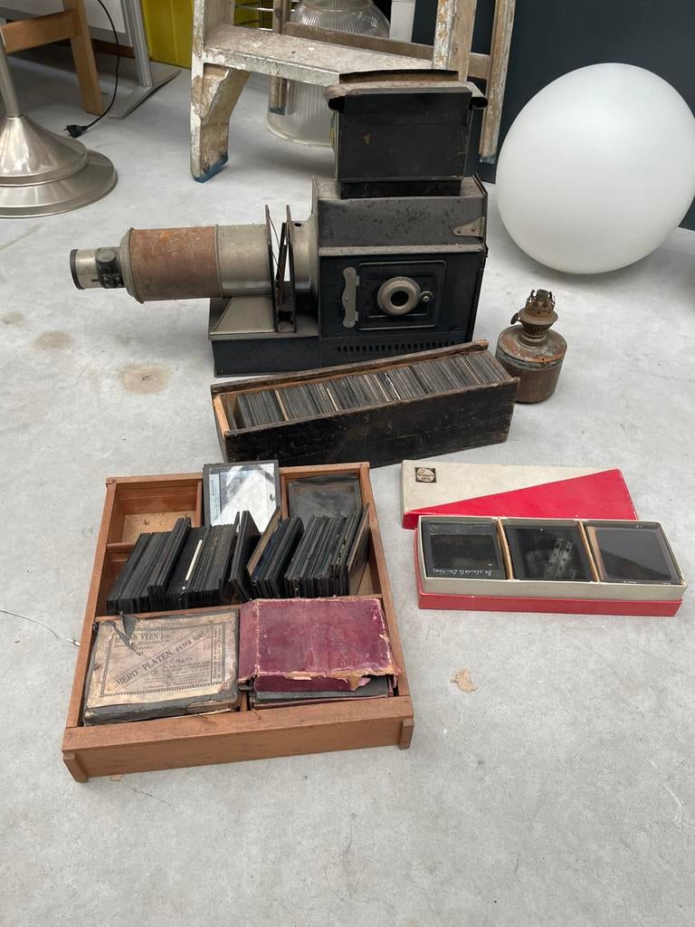 Toverlantaarn met vele foto’s, Ophalen, ?, Projector, Voor 1940