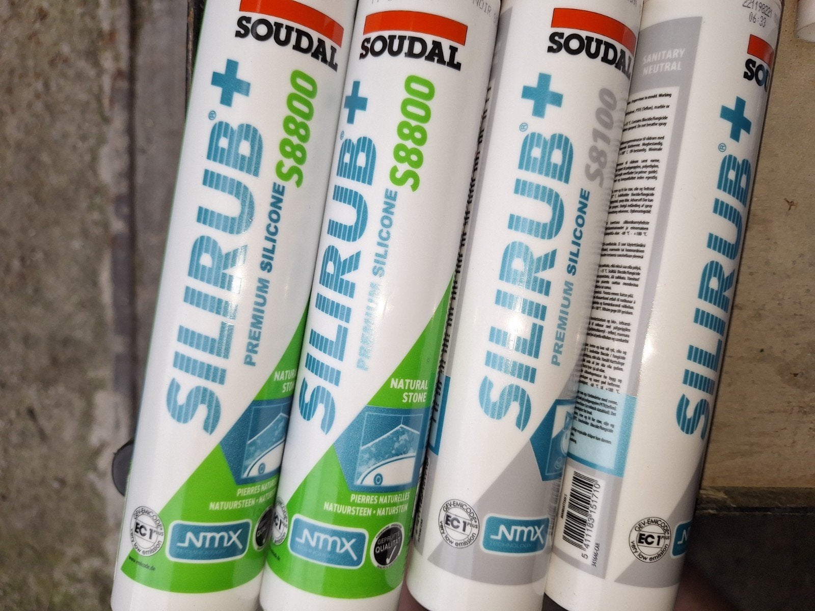 Soudal Silirub Siliconenkit- 4 tubes,(2x zwart,2x manhatten), Ophalen of Verzenden, Nieuw