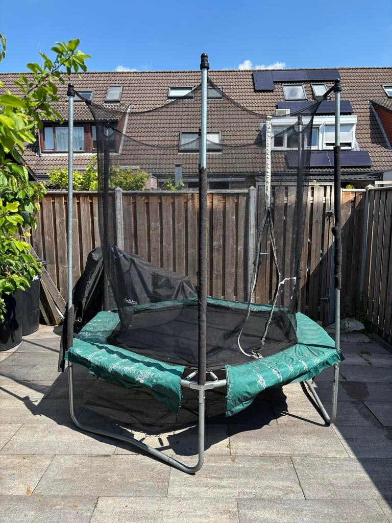 Domyos 240 trampoline (beschadigde afdekking), Ophalen, Gebruikt