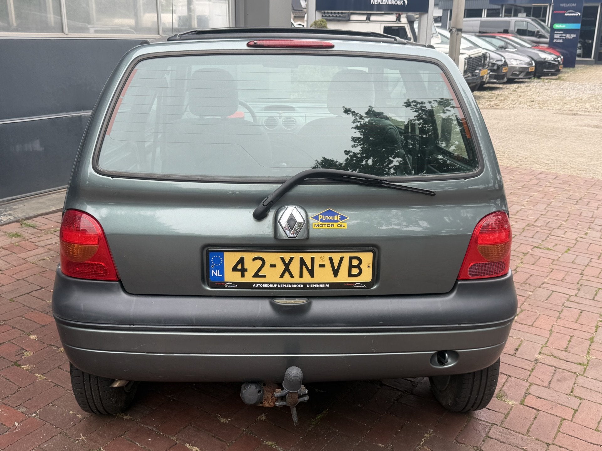 Renault Twingo 1.2 Authentique Schuifdak,Airco,Cv,Radio/cd,T, Voorwielaandrijving, Dealer onderhouden, 4 cilinders, Origineel Nederlands