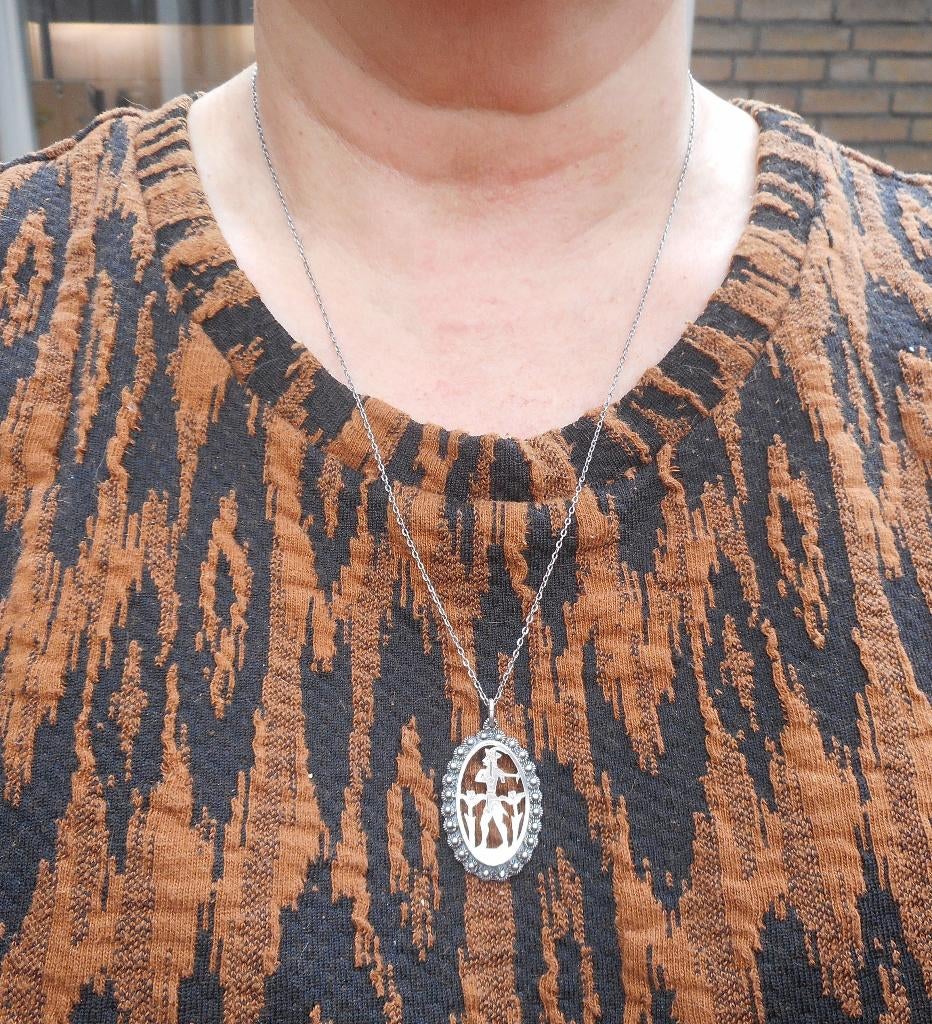 Zilveren ketting met antieke hanger met goud nr.1541, Verzenden, Zilver, Ketting