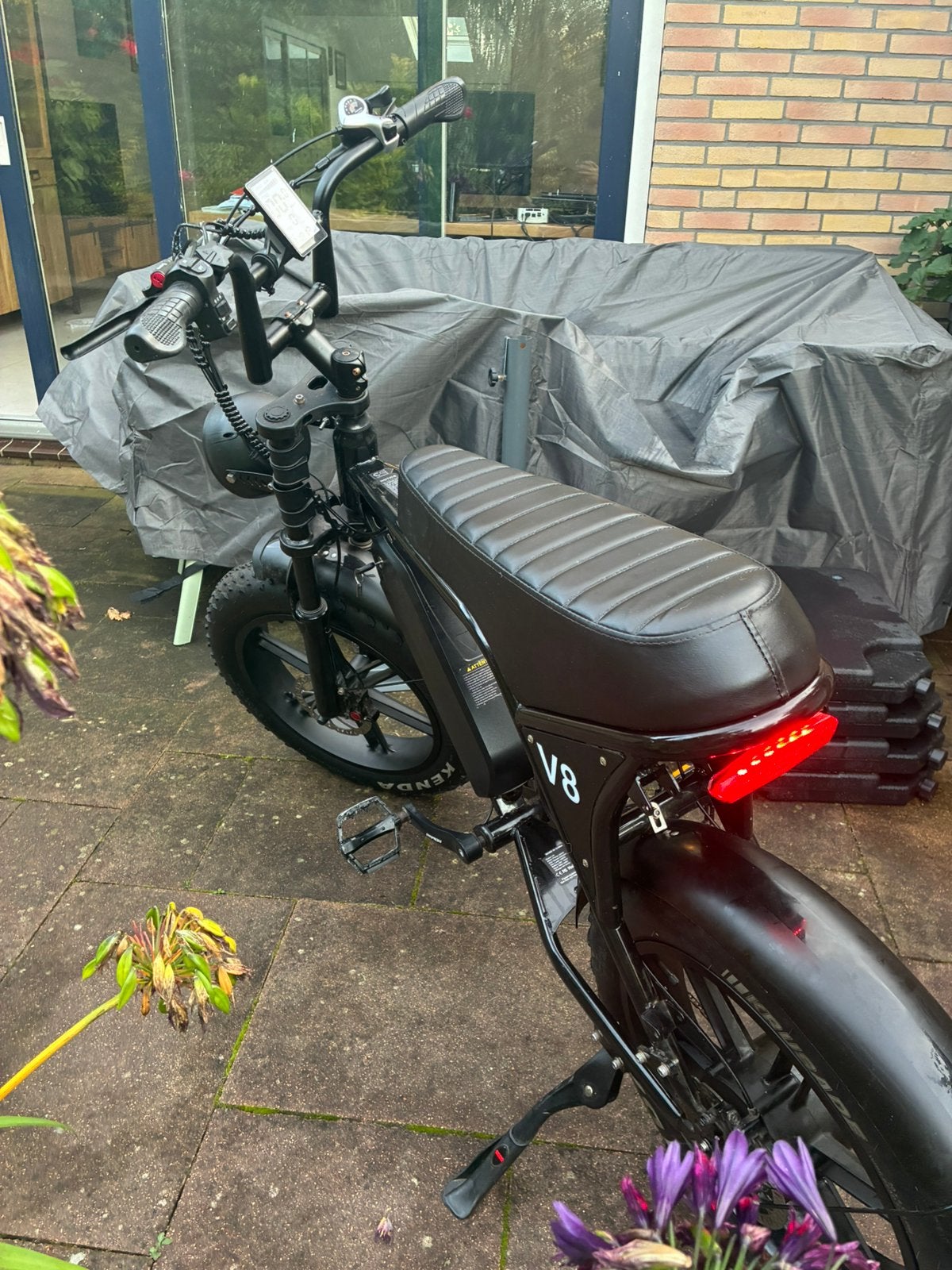Foto 5 van Gebruikte OUXI  V8 3.0 Fatbike - Zwart - Hydraulische Remmen