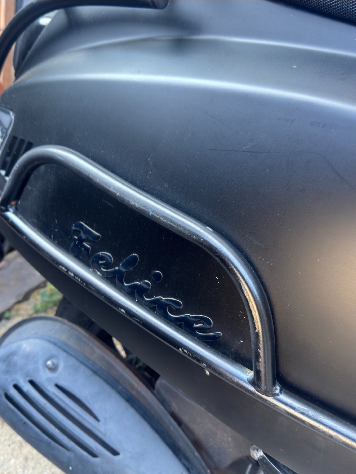 BTC Felice Scooter (45km/h) - Inclusief Helm en Hoes, Ophalen, Gebruikt, Benzine, Overige merken